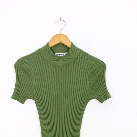 *Noise May Green Turtleneck Ribbed Midi Dress - Picture 5 of 7